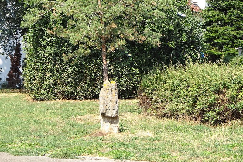 Datei:Steinkreuz Stadeln 1.jpg