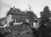 HL0923 Jüdischer Friedhof, Der „Hekdesch“ – das alte Hospital von Süden.jpg
