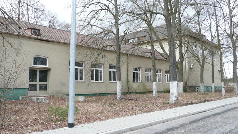 Datei:Wachgebäude Flugplatz Fürth-Atzenhof 4.jpg