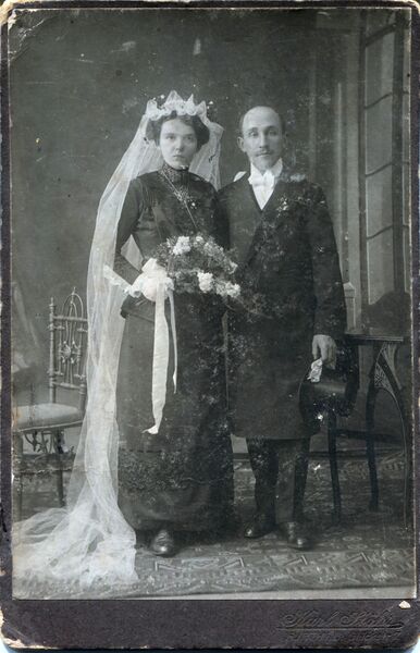 Datei:Ehepaar Atelier Stöhr.jpg