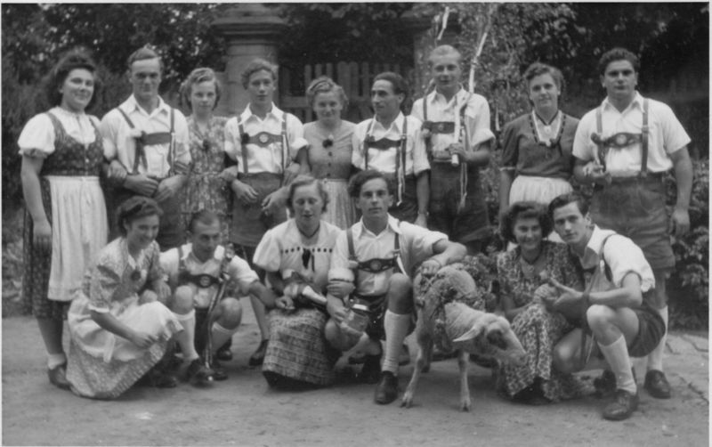 Datei:Vergnügungsverein Edelweiß 3c.jpg