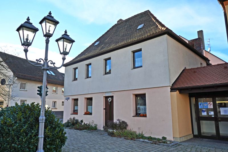 Datei:Kapellenpl 4 y 11 2020.JPG