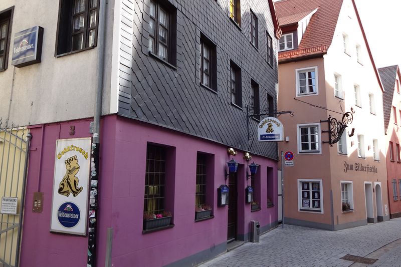 Datei:Helmstraße 3+5.jpg