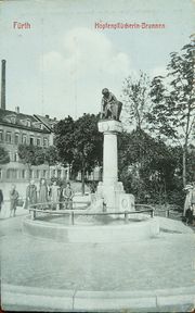 AK Hopfenpflückerinbrunnen 01.JPG