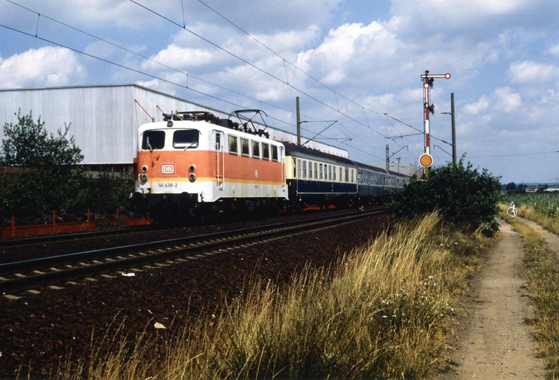 Datei:Bahnhof Vach 16.jpg