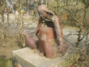 Stadtpark Terrakottaplastik I.JPG