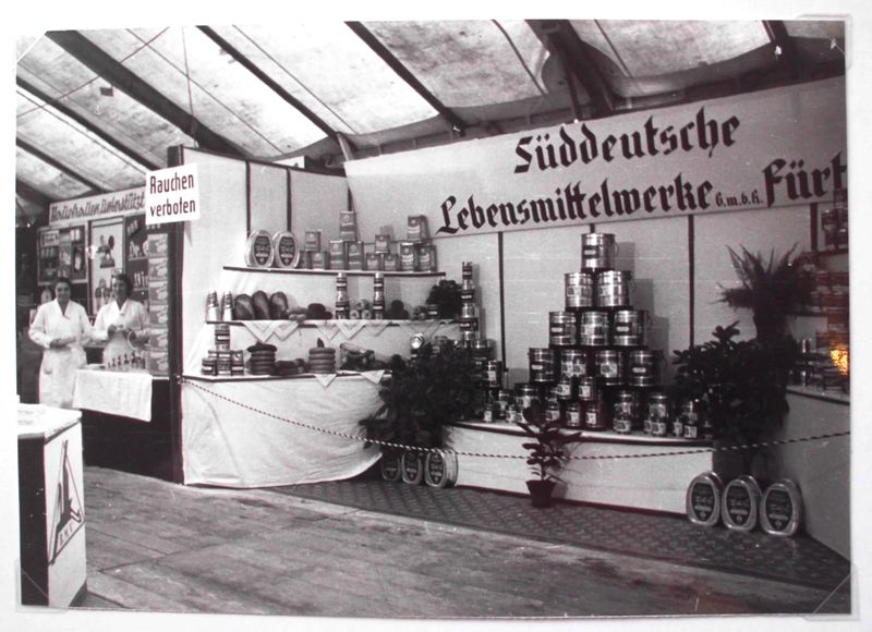 Datei:Ausstellung Süddeutsche Lebensmittelwerke.JPG