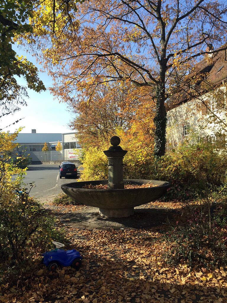 Wehlauer Straße Brunnen 2.jpg