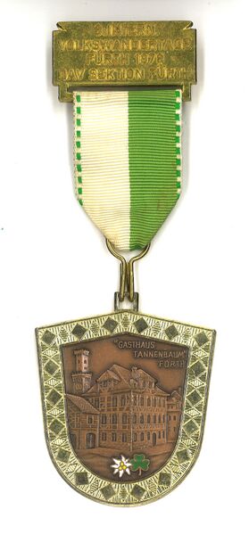 Datei:DAV Wanderorden 1978.jpg