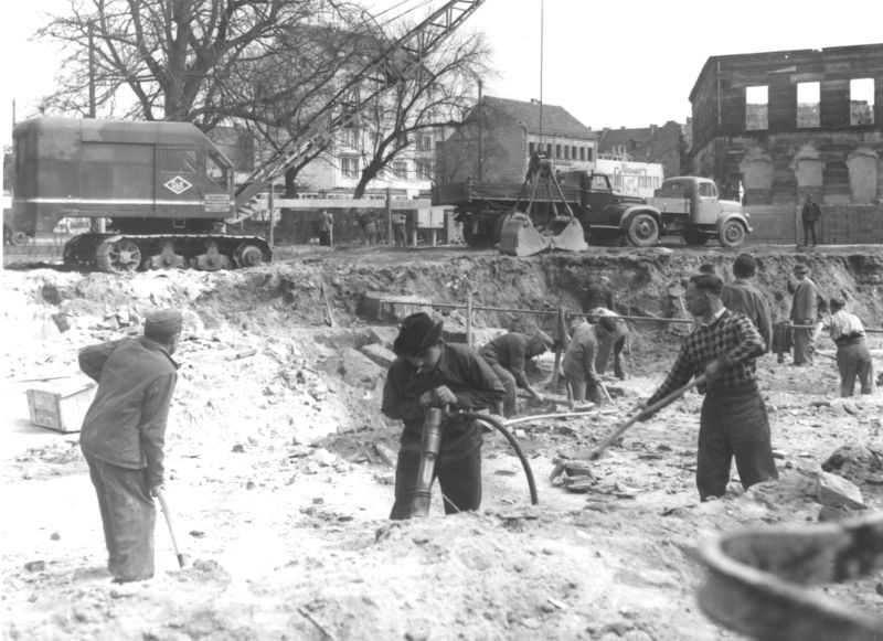 Datei:Königswarterstr. 28 Baugrube.jpg