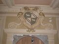 Löffelholz-Wappen über der Eingangstüre zum Erdgeschoß-Saal im Herrenhaus Steinach