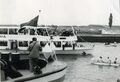 OB Kurt Scherzer und BM Heinrich Stranka (mit Amtskette) auf dem Schiff Franconia zur Eröffnungsfeier des Fürther Hafens am 15. Juli 1972