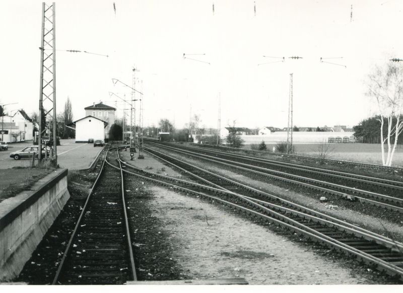 Datei:Bahnhof Vach 22.jpg