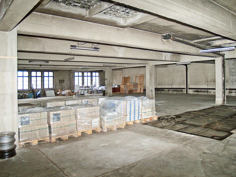 Datei:Central Garage Ansicht MM240046.jpg