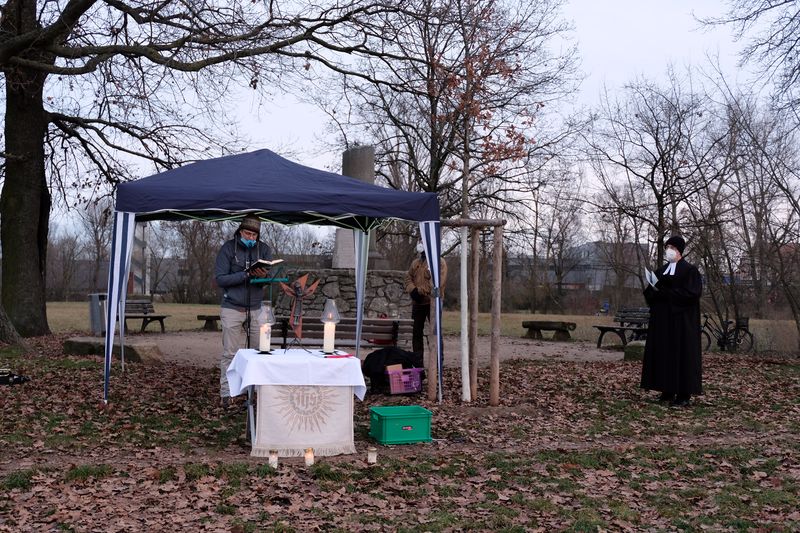 Datei:Open-Air-Weihnachtsgottesdienst Dez 2020 1.jpg