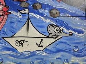 2025 09 01 Graffiti Feuerwache Ausschnitt Maus.jpg