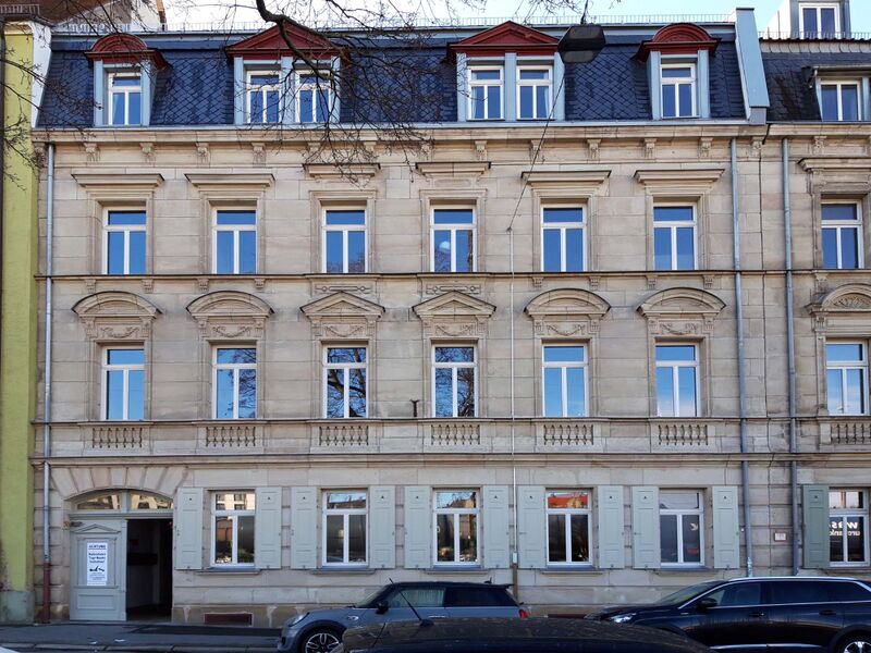 Datei:Karolinenstraße 128.jpg