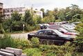 Personalgebäude und Parkplätze im <a class="mw-selflink selflink">Klinikum Fürth</a> im Juli 2007