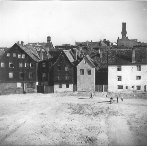 Datei:Schulhof 1939.jpg