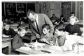 Werkunterricht mit Lehrer Adolf Hesselbach in der alten Stadelner Schule, 1967