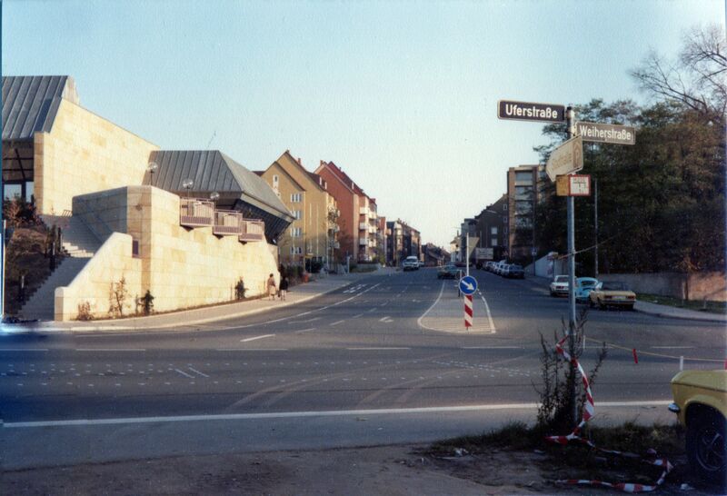 Datei:NL-FW 04 0604 KP Schaack Stadthalle 11.1982..jpg