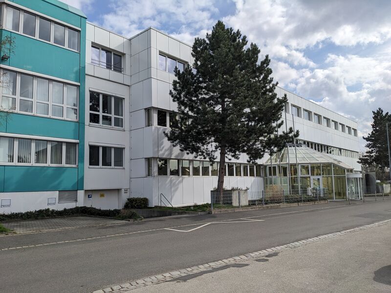 Datei:20240319 Sportplatzstraße 30 Phoenix 1.jpg