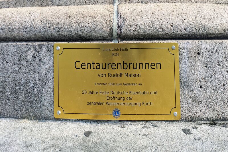 Datei:20240918 Centaurenbrunnen Schild.jpg
