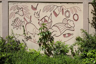 Kunstmann Märchenwand VI.jpg