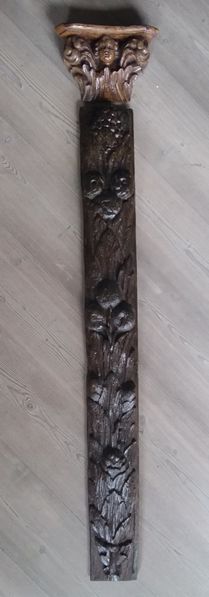 Datei:Anschlagsbrett Haustüre bambergisches Amtshaus.jpg