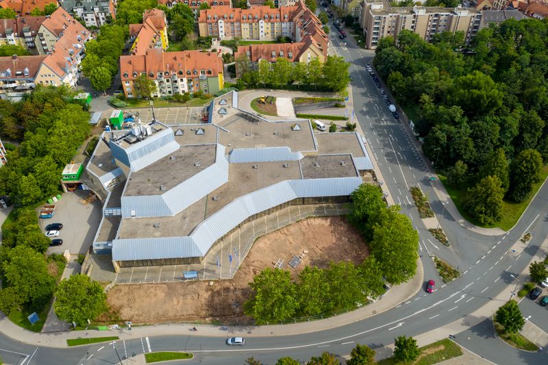 Datei:Stadthalle Aug 2019 Umbaumaßnahmen.jpg