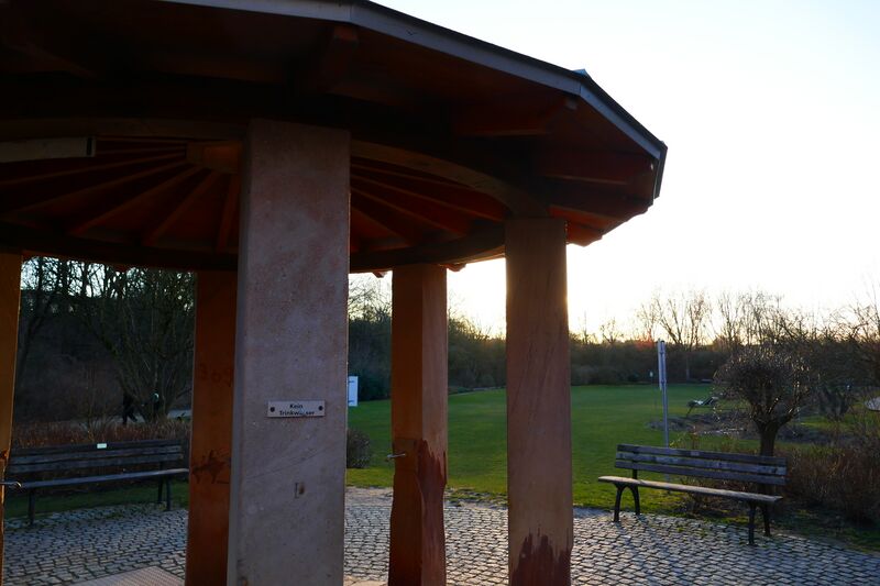 Datei:Mainau im Abendlicht01.jpg