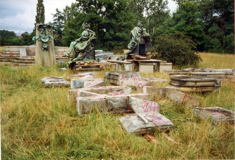 Datei:NL-FW 04 1428 KP Schaack Eisenbahndenkmal Abbau 16 Juni 1993.jpg
