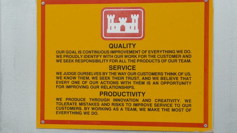 Datei:Alte Flugwerft 2010.5.jpg