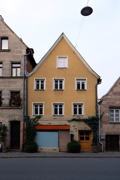 Datei:Königstraße 9 Nov 2020.jpg