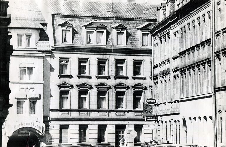 Pfisterstraße 38-40 1977.jpg