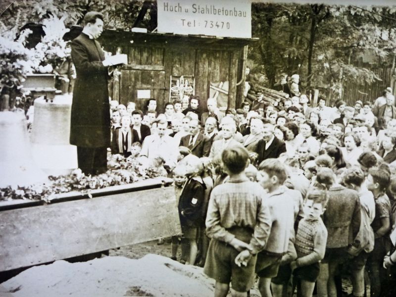Datei:Christuskirche Glocken 1958.JPG