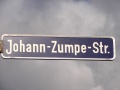 Straßenschild Johann-Zumpe-Straße
