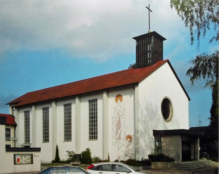 St Marien Burgfarrnbach 2005.jpg