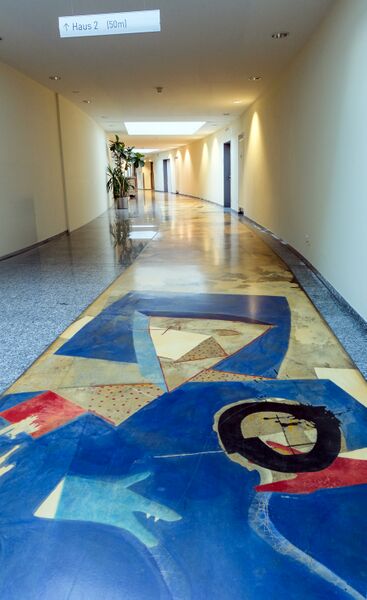 Datei:Euromed Kunst im Keller.jpg