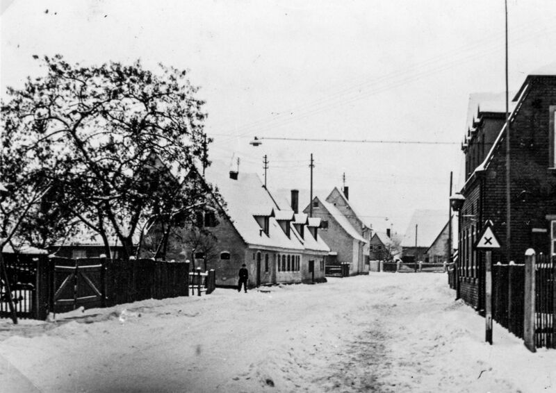 Datei:Stadeln Bahnhofstraße 1941 Ausschn.jpg