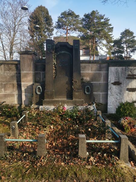 Datei:Grabstätte Andreas Bauer.jpg