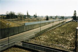 NL-FW 04 1306 KP Schaack Johnson Barracks 21.1.1998.jpg