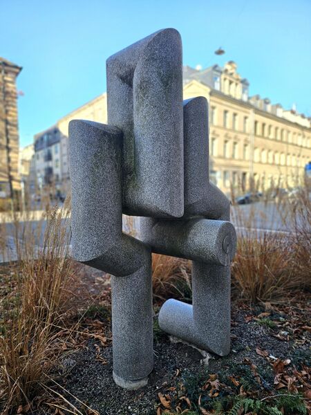 Datei:2025 11 23 Brunnen Theresien- Otto- (3).jpg