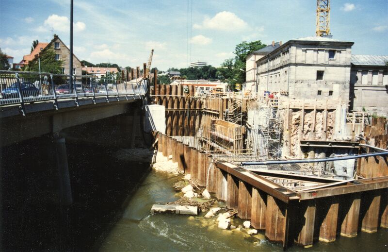 Datei:NL-FW 04 1252.7 KP Schaack U-Bahnhof Stadthalle 14.8.1997.jpg