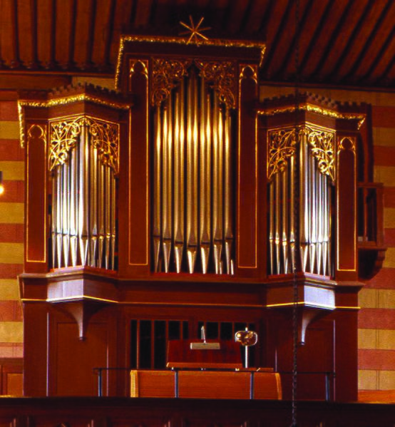 Datei:Orgel ganz.jpg