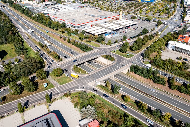 Autobahnkreuz A73 Poppenreuth Sept 2021.jpg