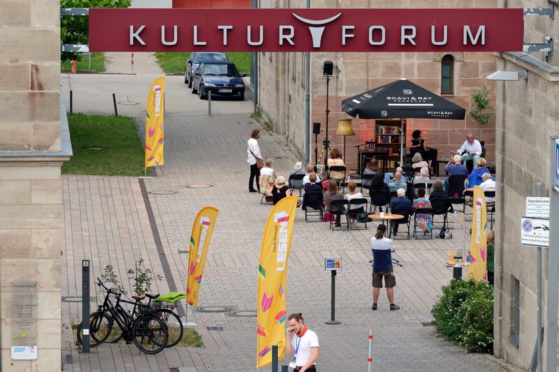 Datei:Lesen Juni 2020 2.jpg