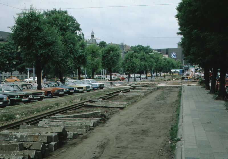 Datei:Straßenbahn Königswarterstraße 6.jpg