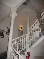 Treppenhaus Parkhotel.JPG