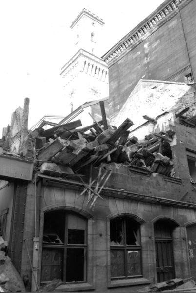 Datei:Abriss Cafe Fürst 2.jpg